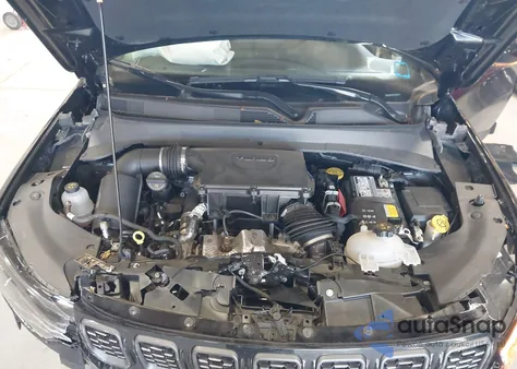 2024 Jeep Compass Limited 4X4 из США, поврежденный, VIN 3C4NJDCNXRT159898